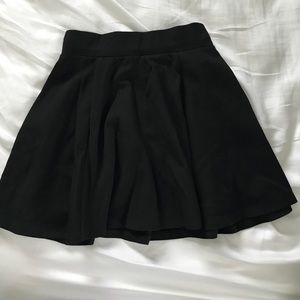 Basic black skirt